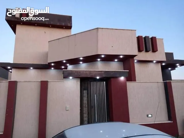 192 m2 3 Bedrooms Townhouse for Sale in Tripoli Ain Zara