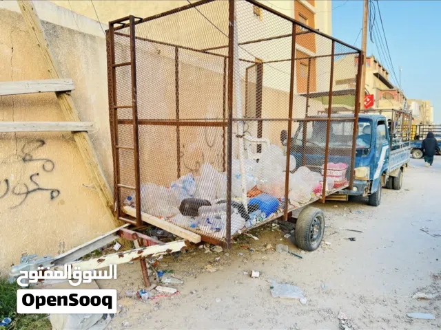 كاريلو في حالة ممتازة طول 3 متر عرض 2 متر