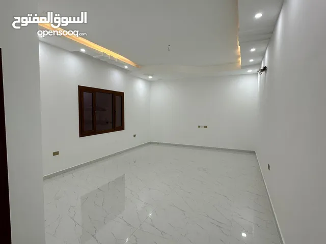 1000m2 More than 6 bedrooms Villa for Sale in Dhofar Salala