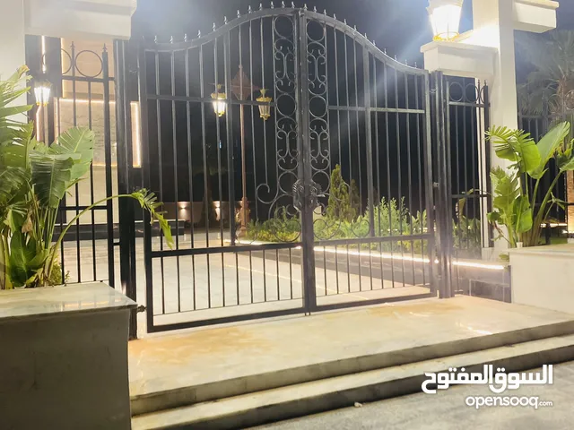 150 ft 3 Bedrooms Townhouse for Rent in Tripoli Al-Hani
