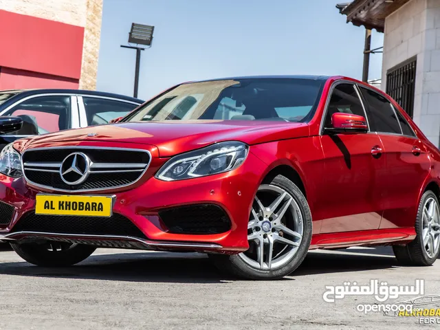 Mercedes E200 2014 Avantgarde Amg kit    السيارة وارد و بحالة الوكالة و مميزة جدا