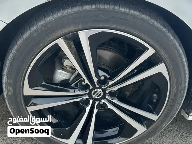 ويل نيسان سنترا 18 انج مال SR ، للمراوس ب ويل 16 انج مال SV