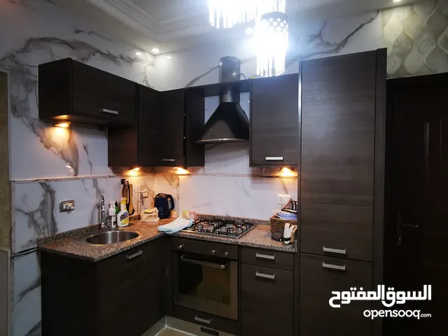 للايجار (اليومي/الاسبوعي) شقة جديدة مفروشة في #عبدون ..موقع مخدوم