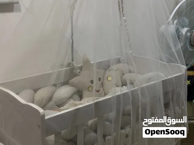 جربايه اطفال مع مصدات والناموسيه ب 95 وبيها مجال