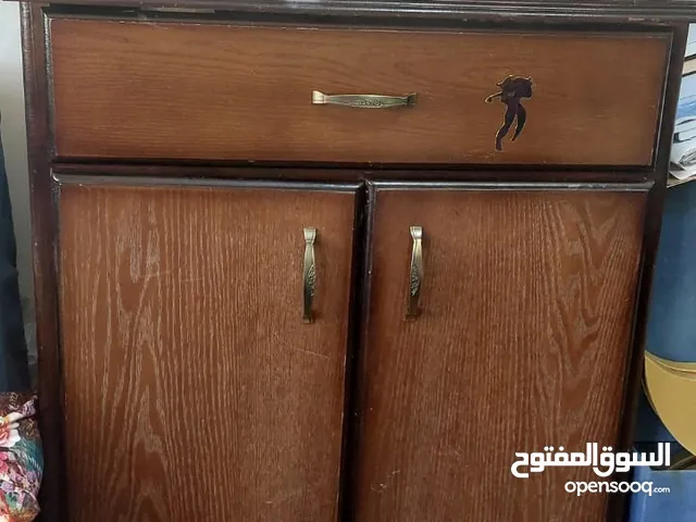 تواليت مراي مع ملحق غرفة نوم مستعمل للبيع