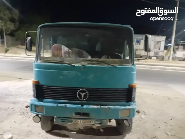 قلاب مرسيدس 813