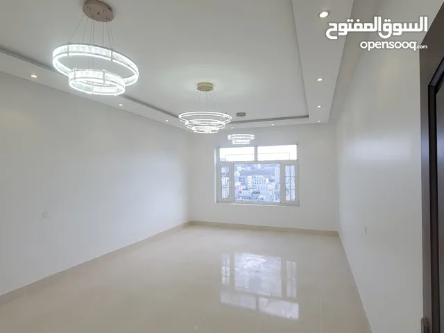 300 m2 5 Bedrooms Apartments for Sale in Sana'a Bayt Baws