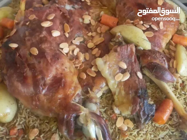 شيف طباخ شرقي وغربي وسلطات ومعجنات ابحث عن عمل