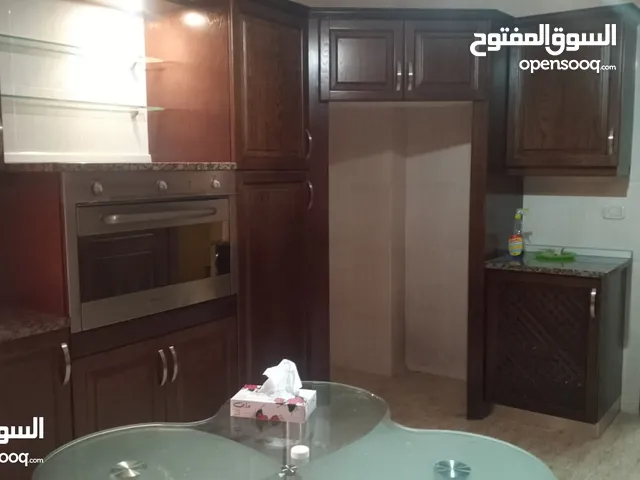 221 m2 3 Bedrooms Apartments for Rent in Amman Um El Summaq