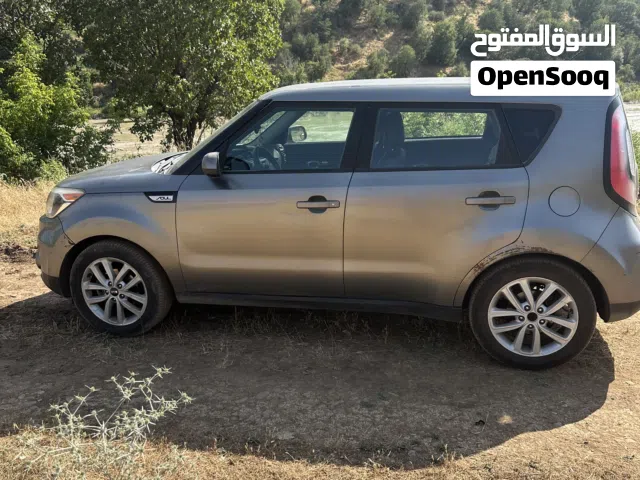 2019 كيا سول Standard