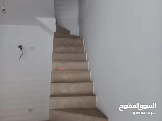 محل للبيع في بربور