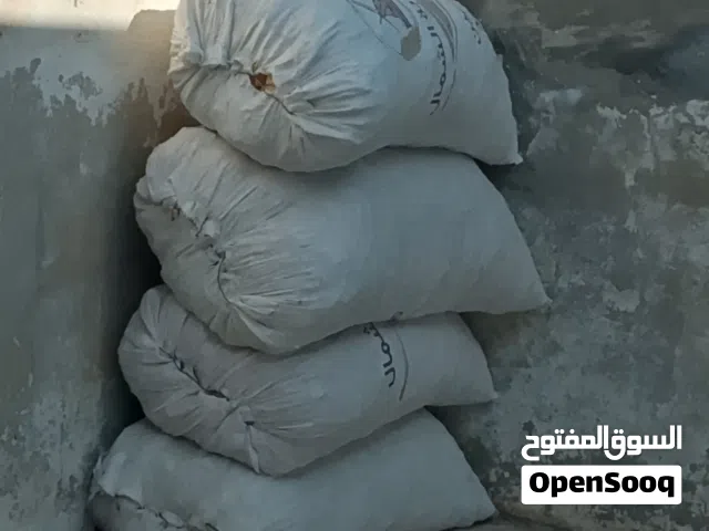 خبز يابس للبيع