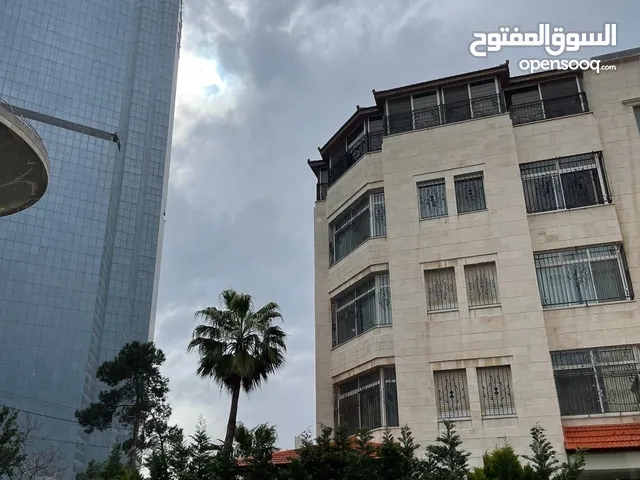 299m2 4 Bedrooms Apartments for Sale in Amman Um Uthaiena
