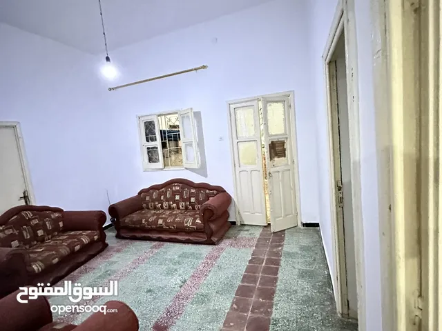 144 m2 3 Bedrooms Townhouse for Rent in Tripoli Gorje