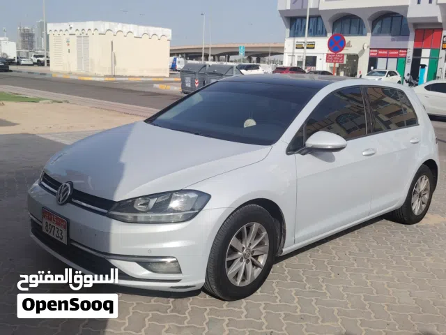 2018 فولكسفاغن جولف Standard