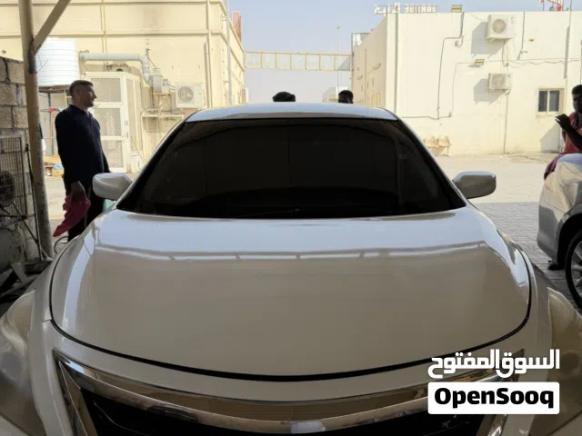 2015 نيسان التيما SV