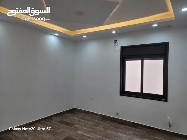شقة غير مفروشة ( جزء من فيلا ) للإيجار ( Property 37274 )-174842281