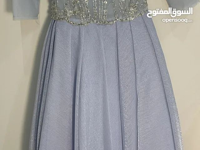 فستان بحري بفصوص عجيبه