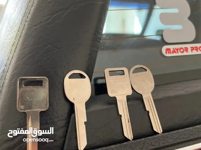 مفاتيح سيرات أمريكية كلاسيك