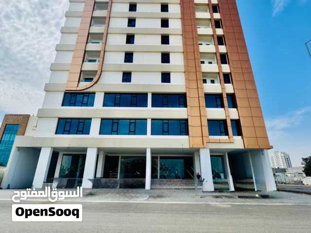 مكاتب بمساحات واسعه في غلا للايجار