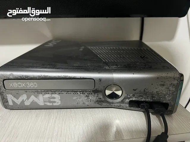 اكس بوكس 360 مستعمل لاكن بحالة جيدة مواصفات عالية جداً و محدثة وعليهة تطبيقات وبتقدر تنزل العاب