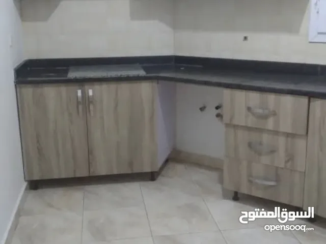 شقة للايجار في طرابلس السبعة سعر الايجار  1500 دينار