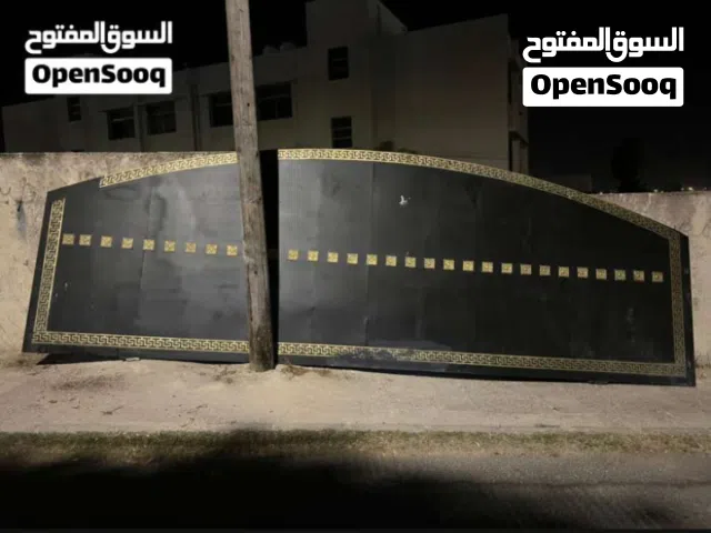 بوابة مستعمله