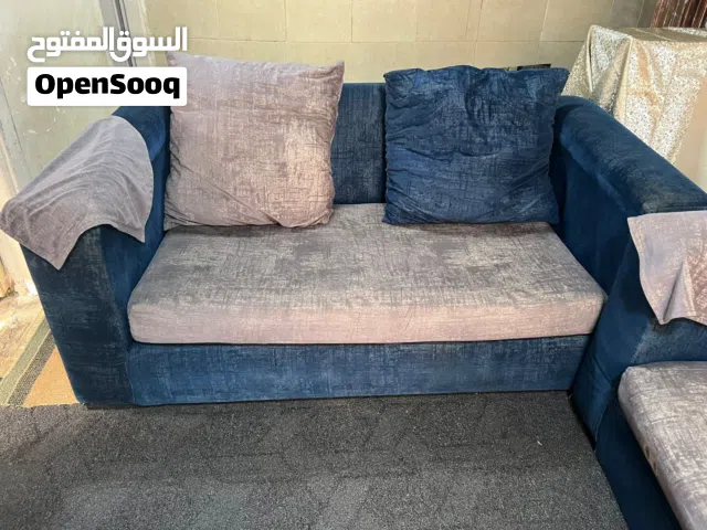 كنب للبيع وموكيت