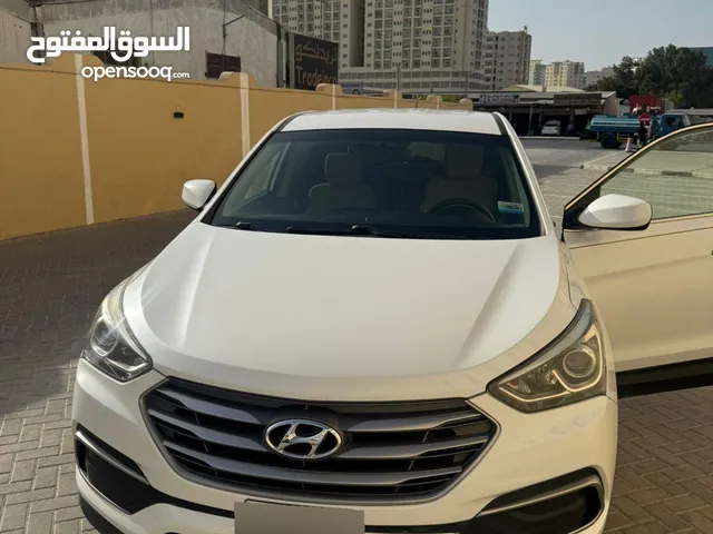 HYUNDAI SANTAFE- 2018 - WHITE