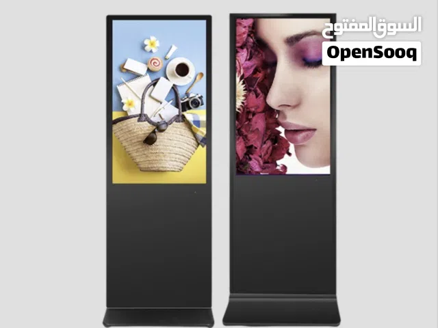 شاشة إعلانية ذكية واقفة مقاس 50 بوصة شبه جديدة ونظيفة جداً استعمال دقائق