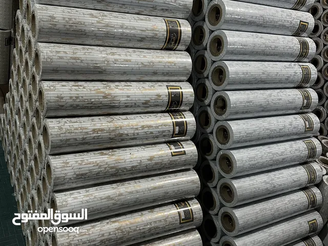 أرضيات من مادة PVC داخل خزانة فينوس