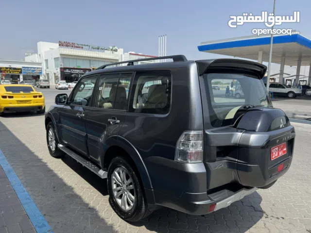 SUV Mitsubishi in Muscat