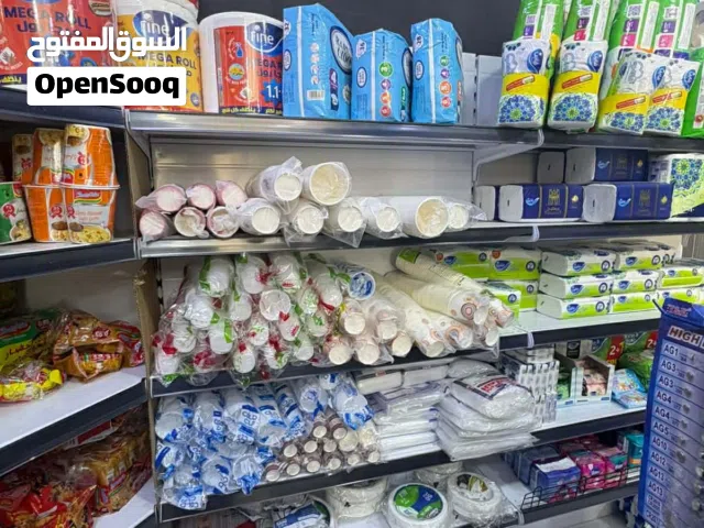 فرصة استثمارية مميزة بقالة قائمة بموقعة حيوي ونشط ومليء بالطلاب والمغتربين قابل للتطوير