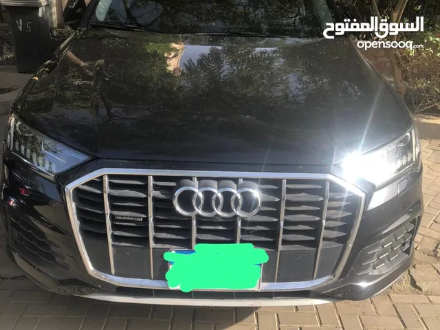 Audi Q7 SQ7 in Giza