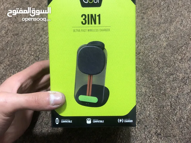 شاحن ايفون وساعة لاسلكي