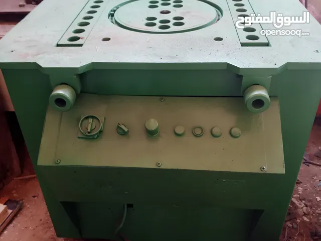 طعاجات ومقصات حديد تسليح 32م ايطالي