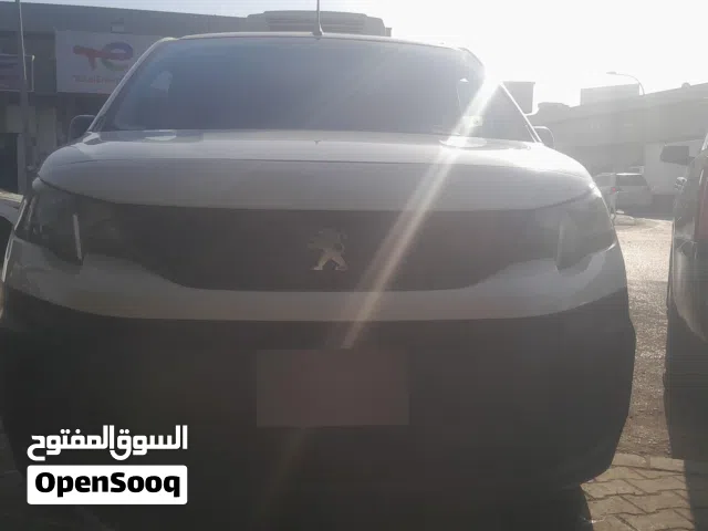 Used Peugeot Partner in Al Ahmadi