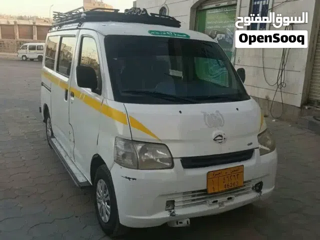 2013 دايهاتسو جران ماكس