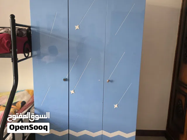 دولاب اطفال 3 أبواب + سرير بدورين