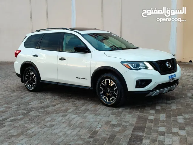 Used Nissan Pathfinder in Al Batinah