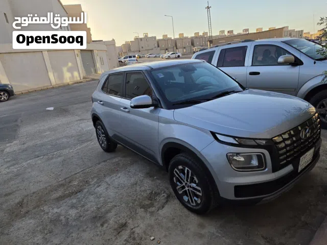 2024 هيونداي فينيو SEL