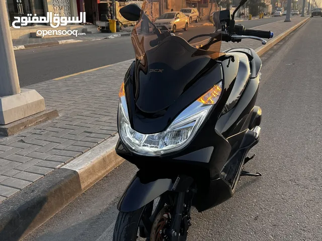 PCX الجيل الثاني ياباني