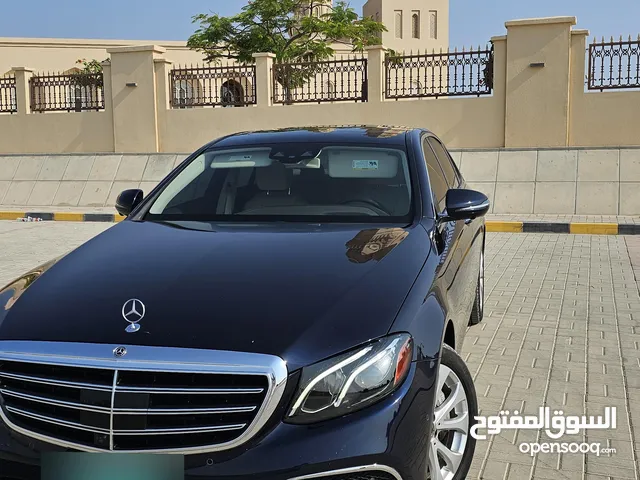 E450 2020 v6 twin-turbocharged Luxury مرسيدس فئه نادره وشبك امامي مميز ولون مميز ونادر جدا