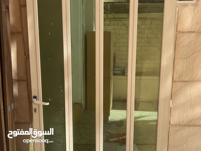 باب ديوانية ألمنيوم ثقيل + زجاج سيكوريت (دبل),الخامة: إطار ألمنيوم (قطاع خارجي متين،مع هيكل معدنى)