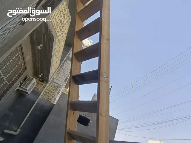 درج خشب ثقيل