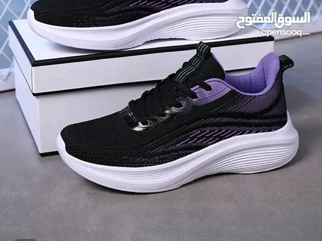 بوط جديد من شي ان