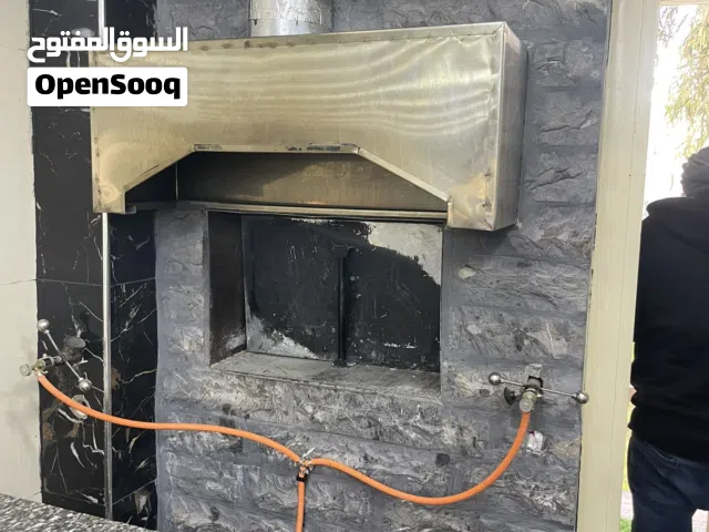 فرن مع مستلزماتو