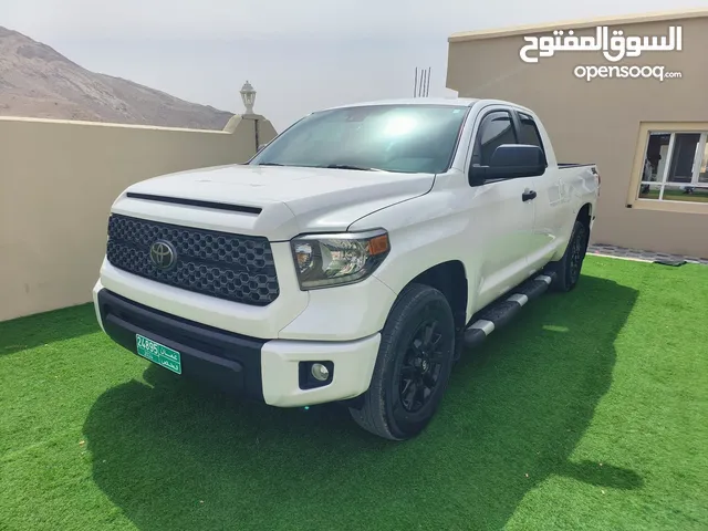 Toyota Tundra SR5 in Al Dakhiliya