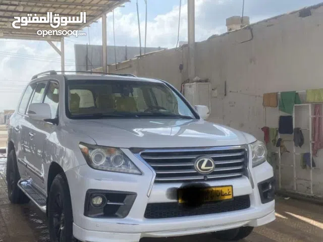 سياره امورها طيبه بدون صبغه او تعديلات قابل لتفاوض بسعر معقول