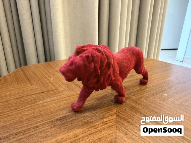 Multiple decorative items